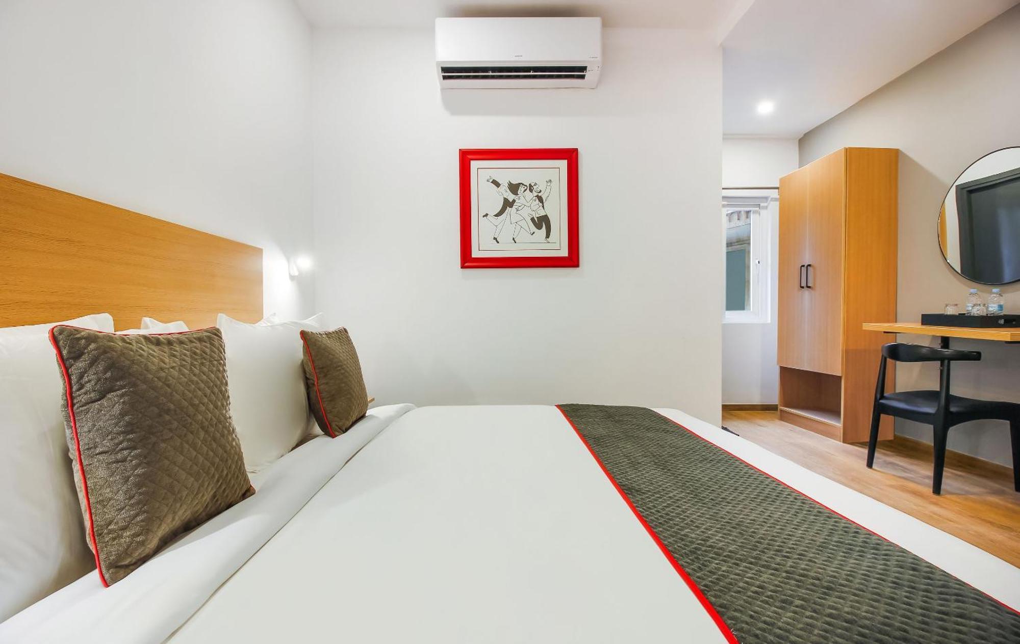 Super Townhouse The Cinco Hotel Near Esi Hospital Hyderabad Esterno foto