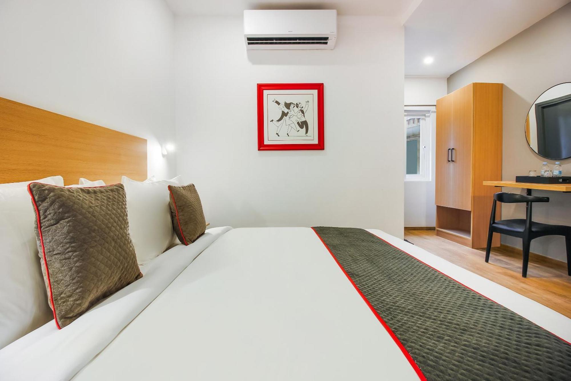 Super Townhouse The Cinco Hotel Near Esi Hospital Hyderabad Esterno foto