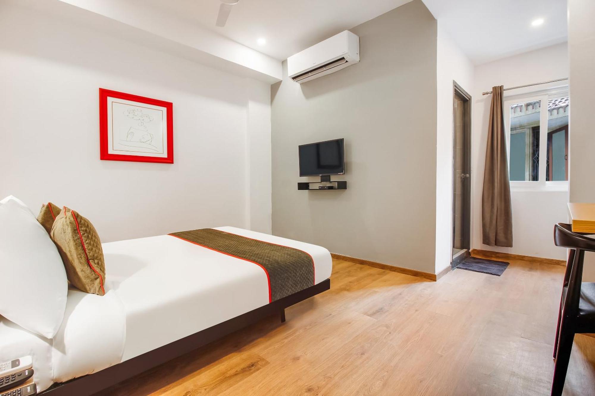Super Townhouse The Cinco Hotel Near Esi Hospital Hyderabad Esterno foto